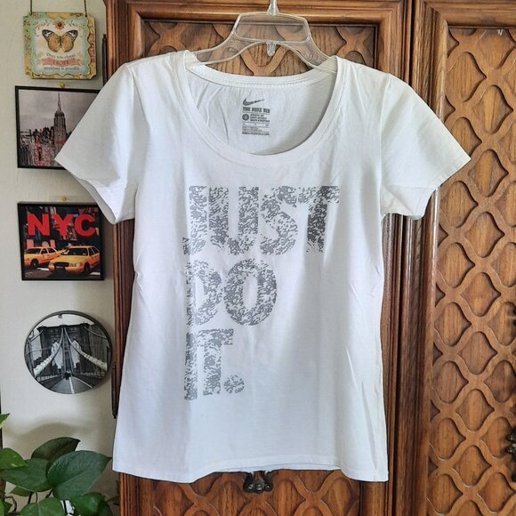 Nike 'JUST DO IT' Limited Edition Logo Short Sleeve Cotton Tee - White, Size S - Picture 2 of 15